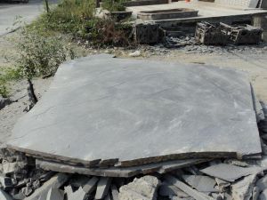 Natural black slate crazy paving stone for walkway design