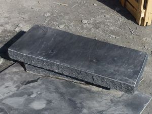 Chiseled edge step slate 100x35x5cm