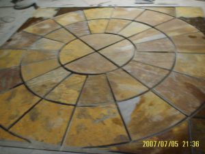 Rustic Slate Circle Pattern 240x240x2cm with corne